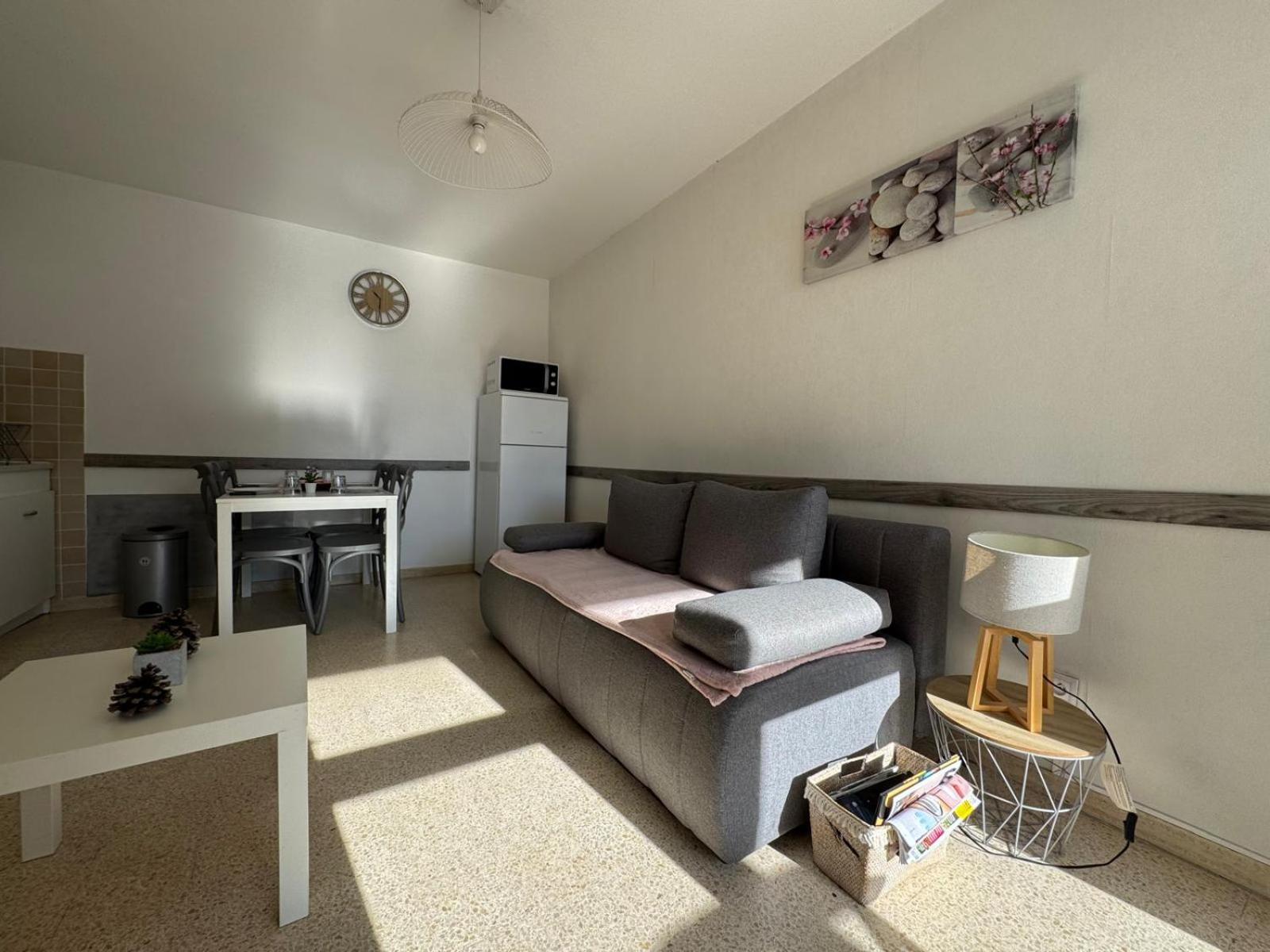 Sol-Y-Days Goelette, Agreable Appartement En Rdc Avec Parking, Proche Du Centre-Ville Et De La Plage Le Grau-du-Roi Luaran gambar