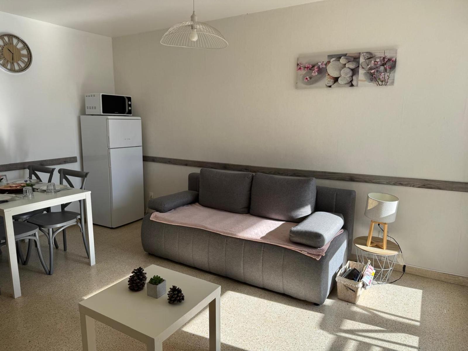 Sol-Y-Days Goelette, Agreable Appartement En Rdc Avec Parking, Proche Du Centre-Ville Et De La Plage Le Grau-du-Roi Luaran gambar